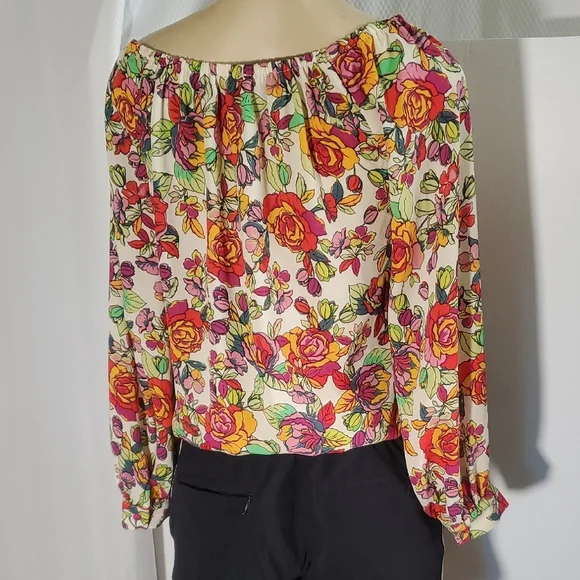 NWT Vince Camuto Women's Floral Off the Shoulder Tie Hem Top Size XS - Picture 5 of 11